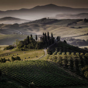 Wine tasting in val d'orcia